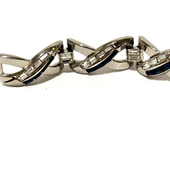 Vintage silver Faux Sapphire CLEAR RHINESTONE baquette TRIFARI BRACELET 7” - Picture 4 of 8